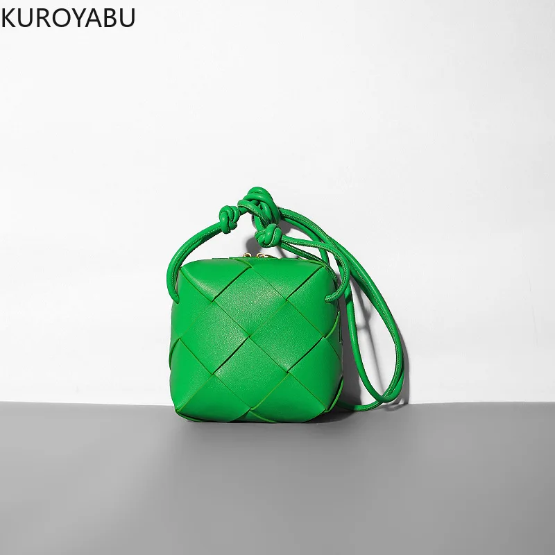 

Shoulder Bag Women Solid Color Knitted Large Capacity Streetwear Cow Leather Soft Korean Fashion Vintage Mini Bolsas De Mujer