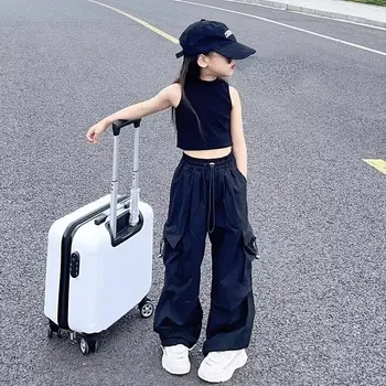 Girls Vintage Cargo Sweatpants 1