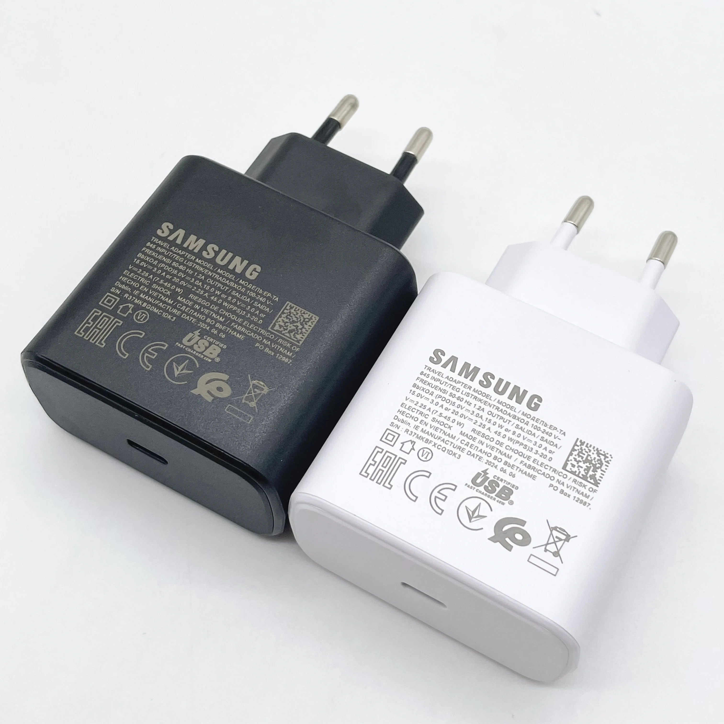 Samsung 45W Super Fast Charging Phone Charger with 5A Cable