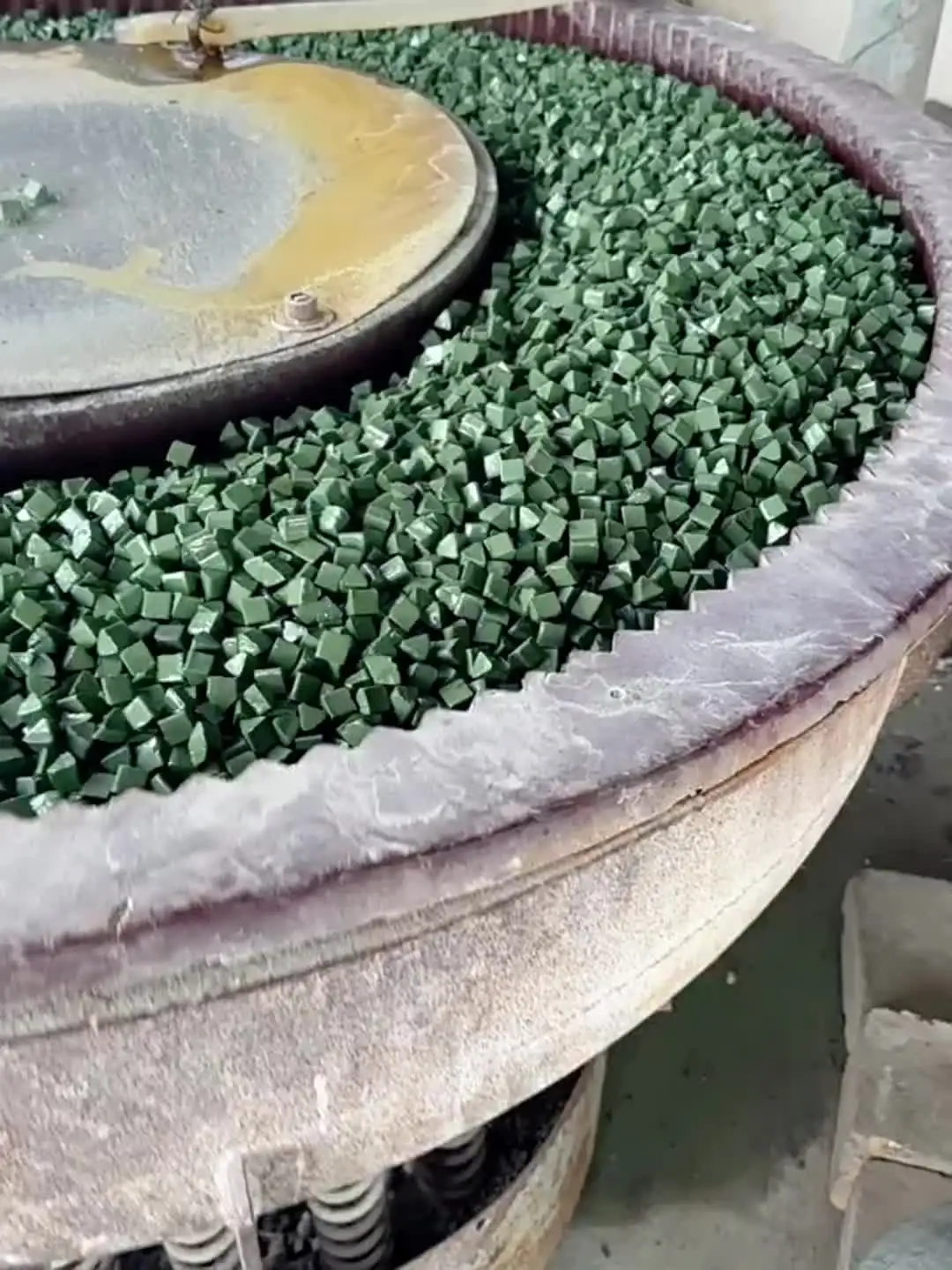 Pulido Abrasivo, Cáscara de Pulido de Jade, Resina de Pulido, Vibración Abrasiva para Máquina de Acabado Vibratorio Pulido Abrasivo, Cáscara de Pulido de Jade, Resina de Pulido, Vibración Abrasiva para Máquina de Acabado Vibratorio
