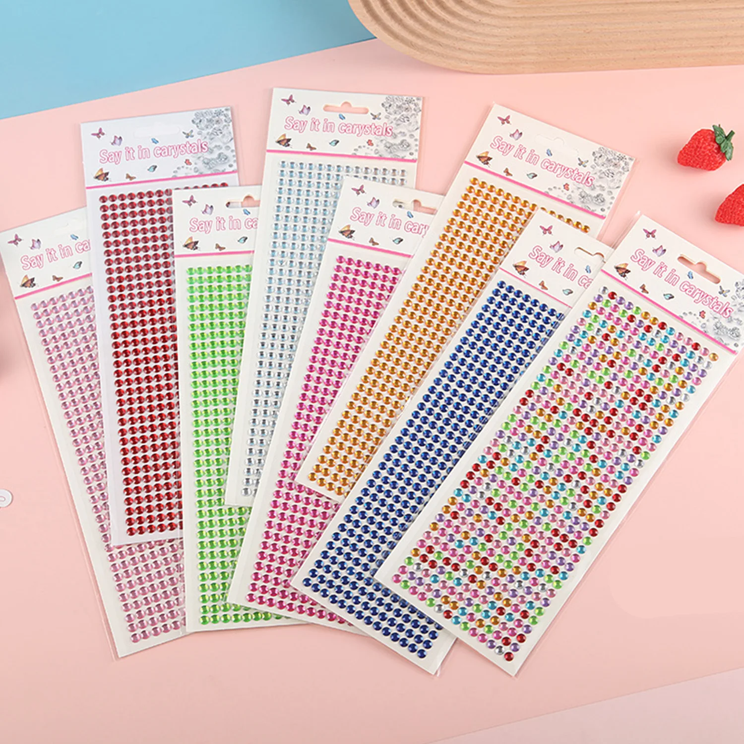 Рисунок 2 - самоклеящиеся акриловые наклейки для телефона