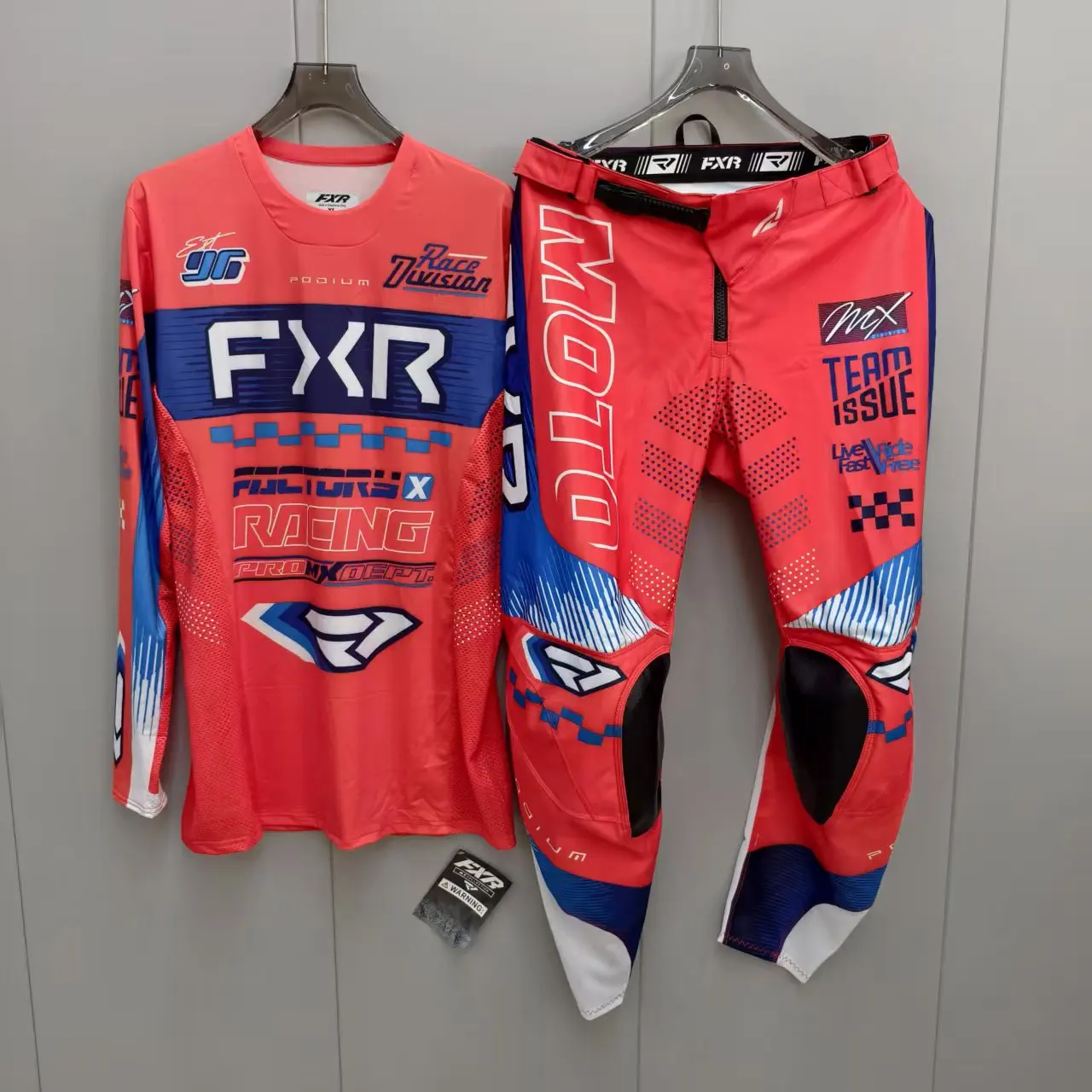 2026 PODIUM GLADIATOR 레드/블루/화이트 블랙/블루/라즈 하이비스/블랙/그레이 화이트/퍼플/레드 기어 세트 아웃도어 스포츠 사이클링 슈트 세트