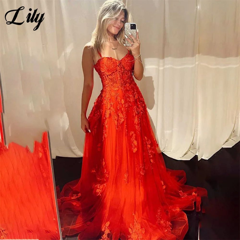 

Lily Red A Line Long Party Dresses Vintage Spaghetti Strap Night Dresses with Lace Appliques Celebrity Dress vestidos de fiesta