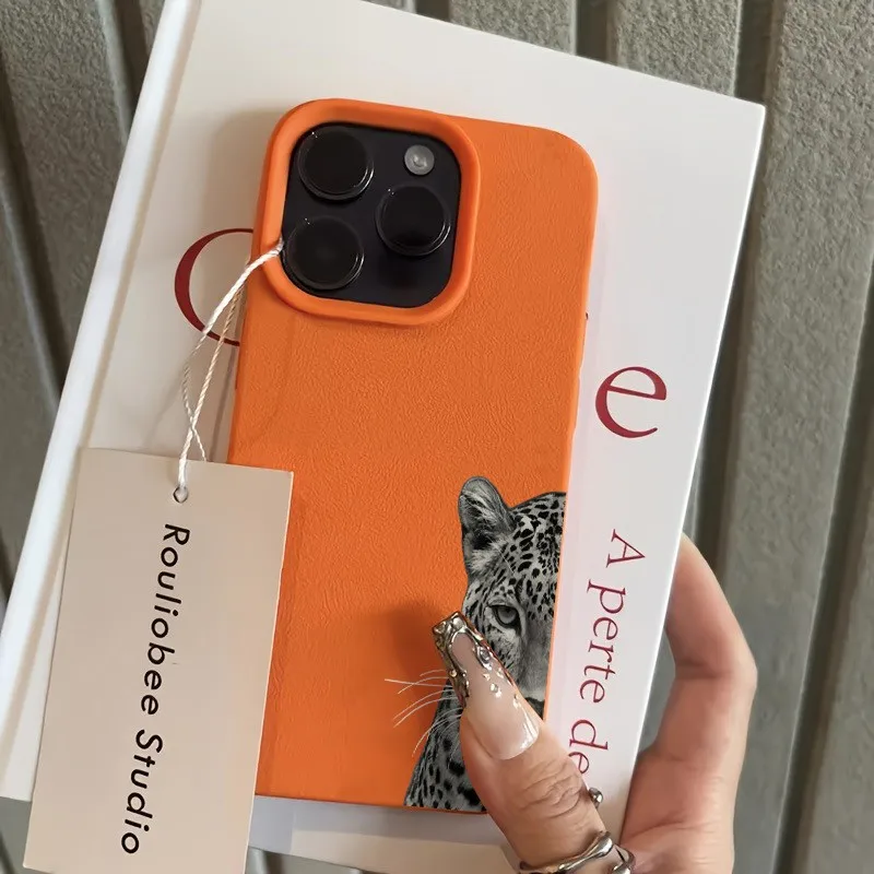 Elegant Black Cheetah Lychee-Textured Soft Phone Case