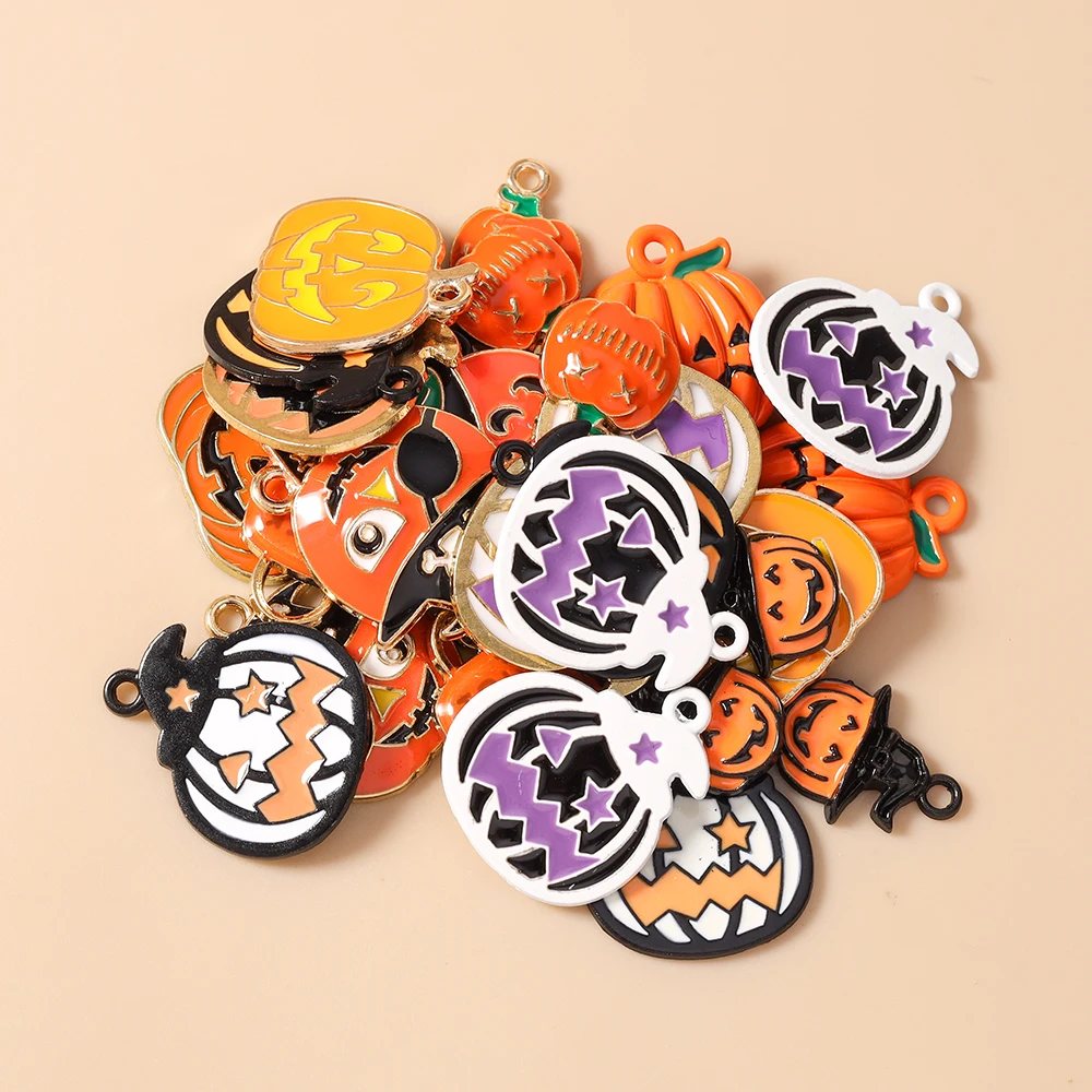 Leslie 10 Stück gruselige Halloween-Kürbis-Anhänger für DIY handgefertigte Halloween-Halsketten, Armbänder, Schmuckherstellung, Zubehör