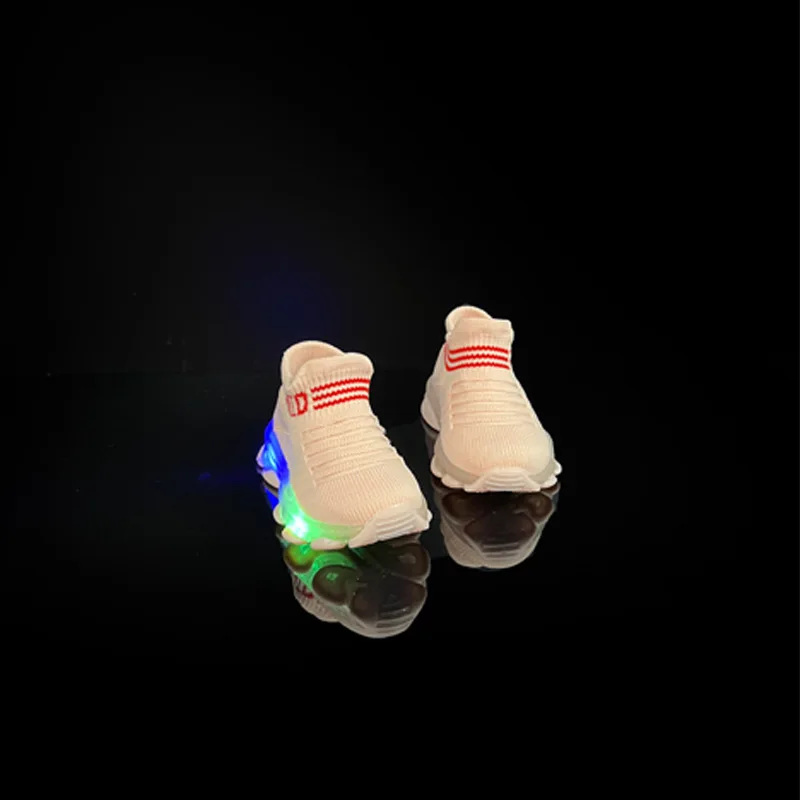 Boys and girls' flying woven sports socks and shoes with LED lights summer breathable elastic children's shoes kids sneakers sports shoes kids sports shoes kids shoes