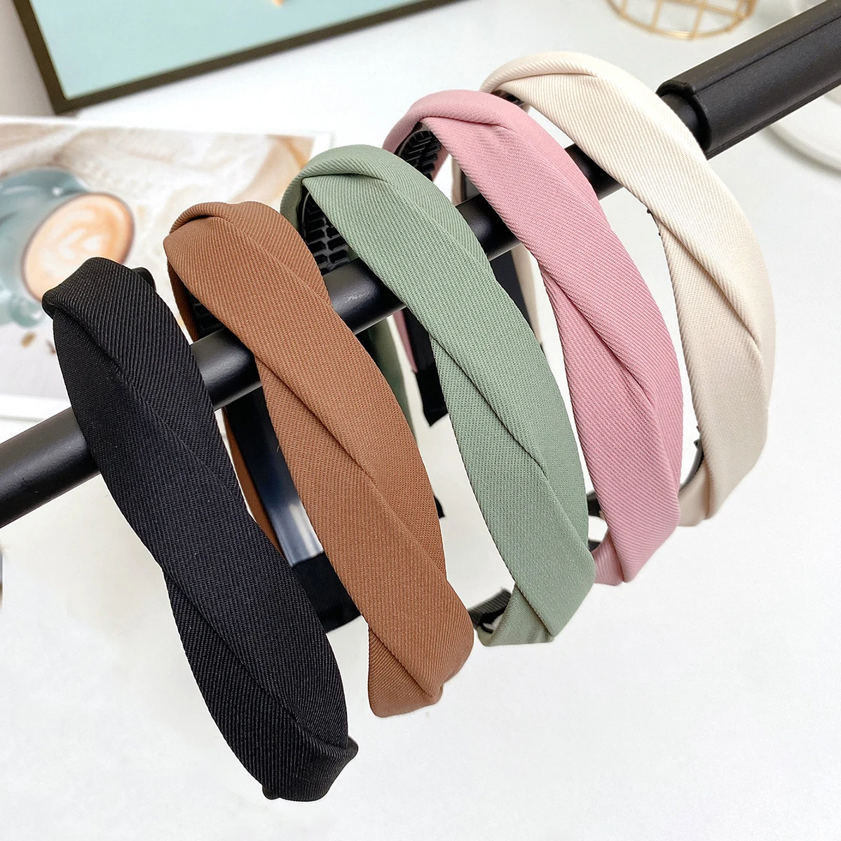 Französisches Vintage Geflochtenes Haarband für Damen, Neues Beliebtes Quasten-Haaraccessoire, Stilvolles Knoten-Stirnband, Rutschfestes Haarband