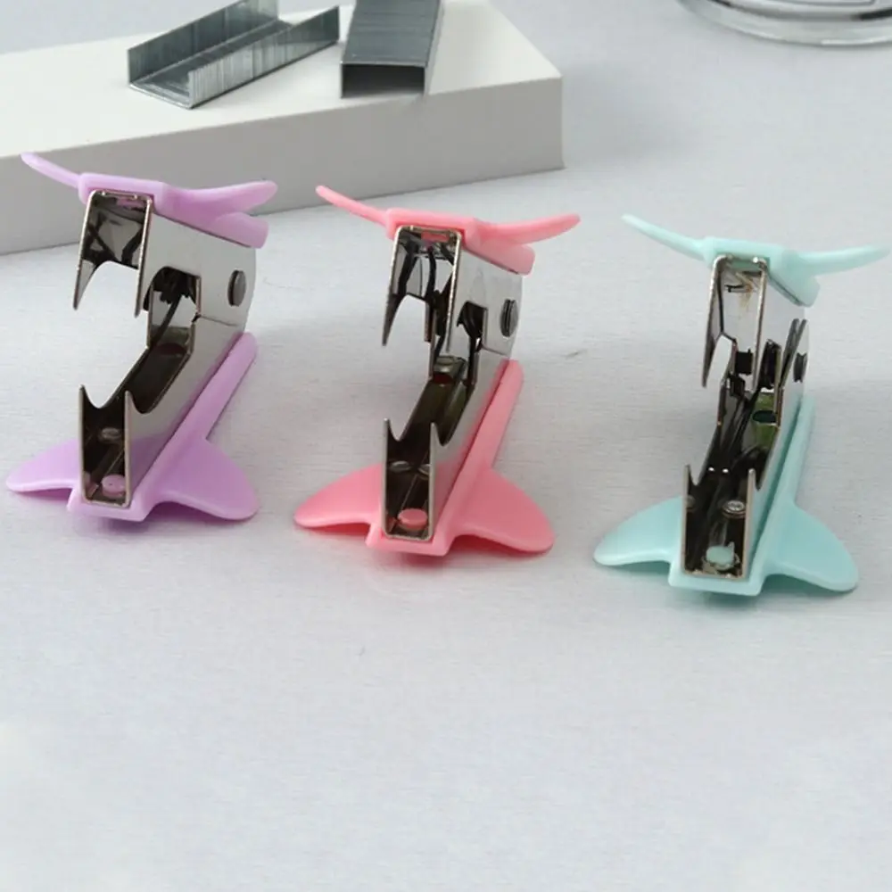 Staple Remover Stapler Remover Portable Office Supplies Staple Puller Tool with Non-Slip Handle