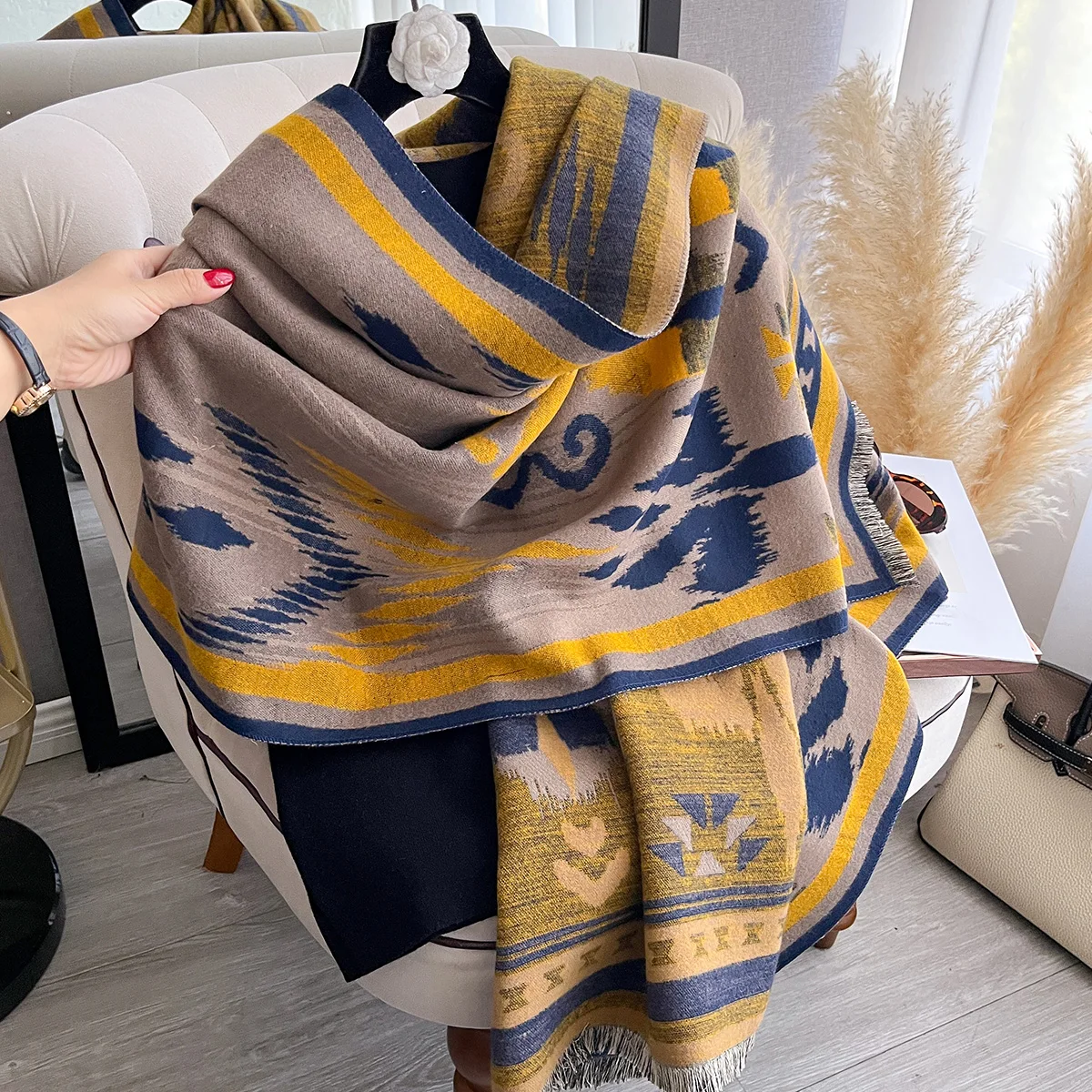 2025 New Women Brand National Style Scarf Luxury Autumn Winter Warm Shawls Print Scarve Pashmina Mujer Femme Foulard Bufanda