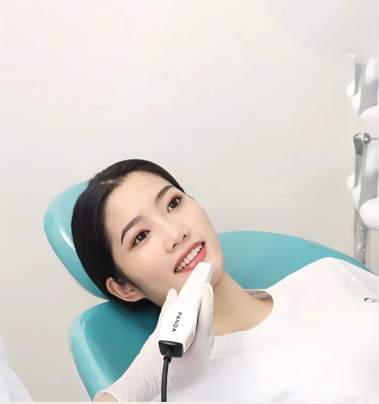 Рисунок 5 - Интраоральный сканер