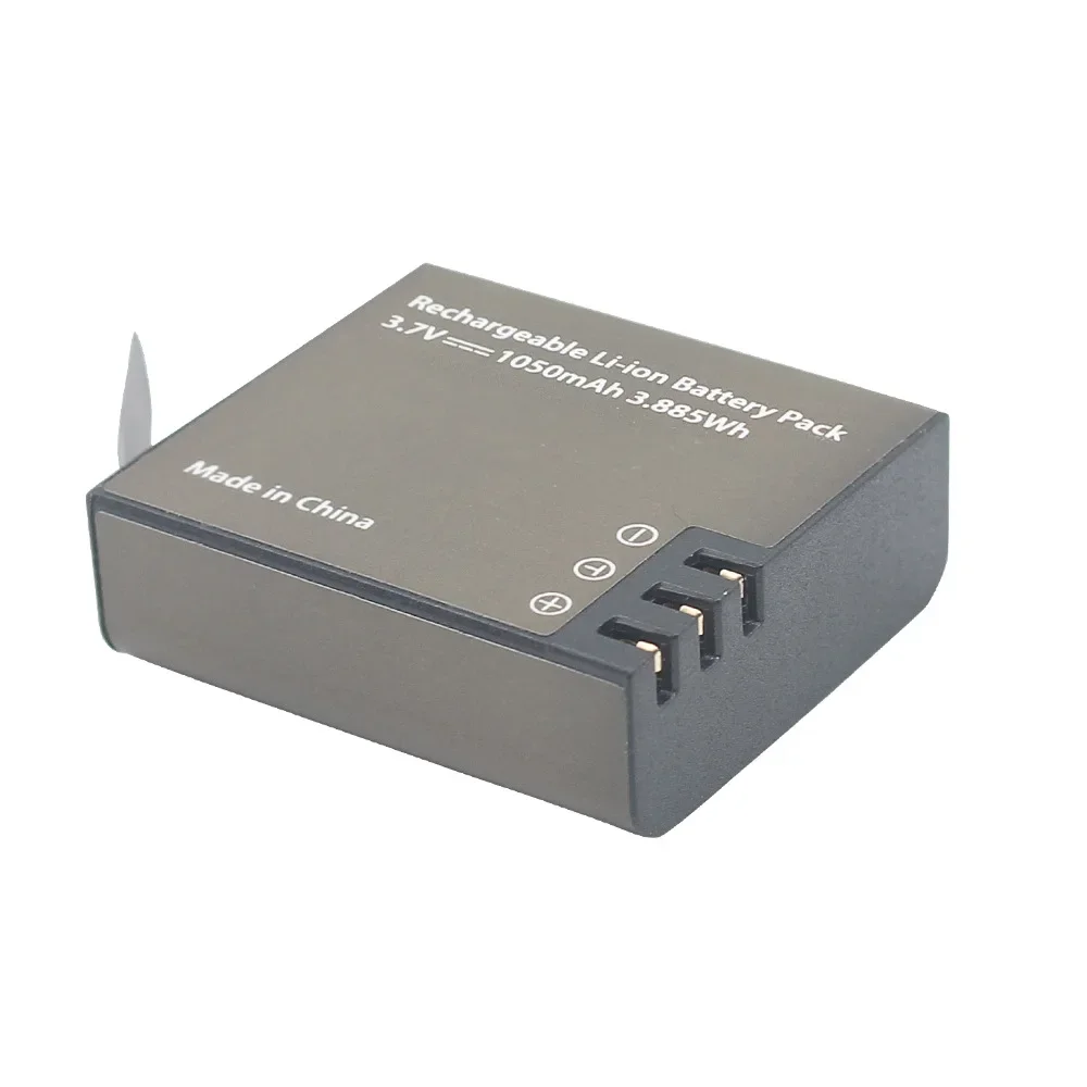 Vue détaillée des batteries de rechange 1050mAh et du chargeur pour caméra EKEN SJ4000
