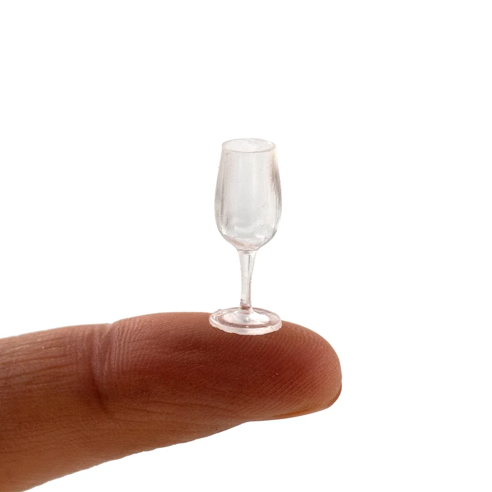 4Pcs 1/12 Doll House Miniature Resin Wine Glass Simulation Goblet Model Toys for Mini Decoration Dollhouse Accessories