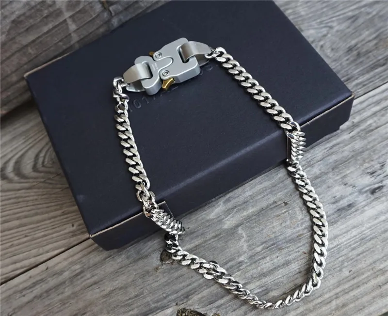

2023ss ALYX Hero Chain Necklace Men Women High Quality Titanium Metal Buckle 1017 ALYX 9SM Necklace Chain Link Accessories