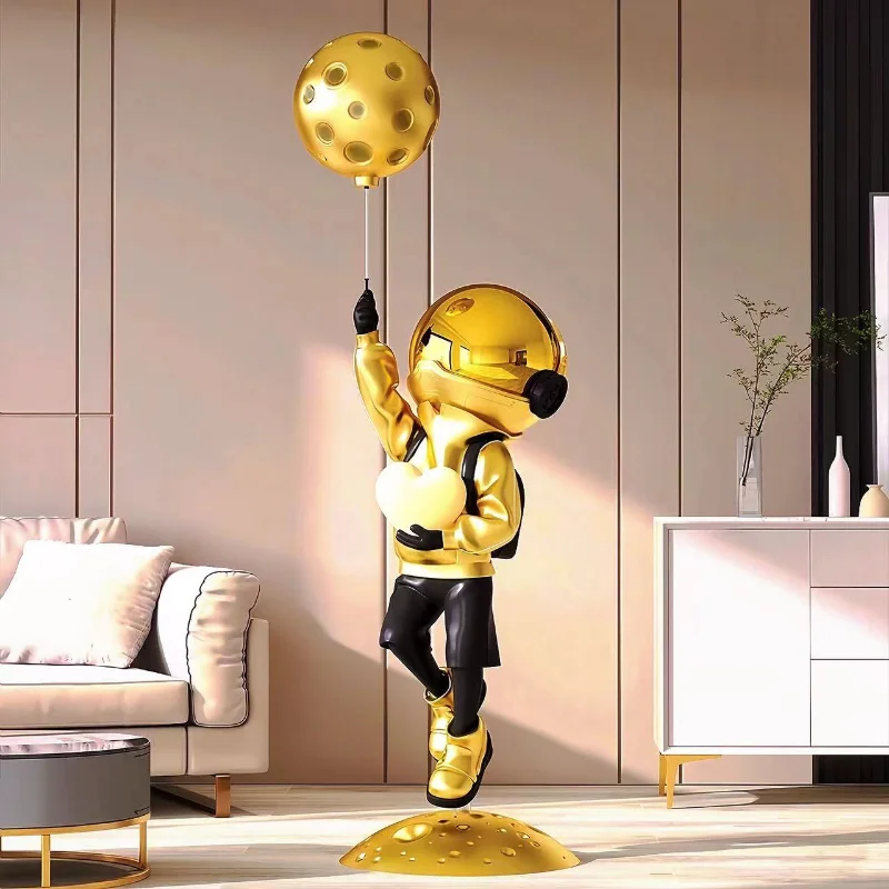 

Astronaut Floor Lamp, Cartoon Astronaut Ornament, Large Home Decoration for Living Room Entrance TV Cabinet, Can Emit Light