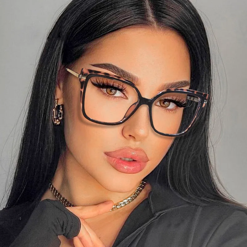 

The First Choice for Women's Fashion Anti Blue Light Glasses, Plain Makeup, Leopard Print Decorative Glasses, and Women's Gifts