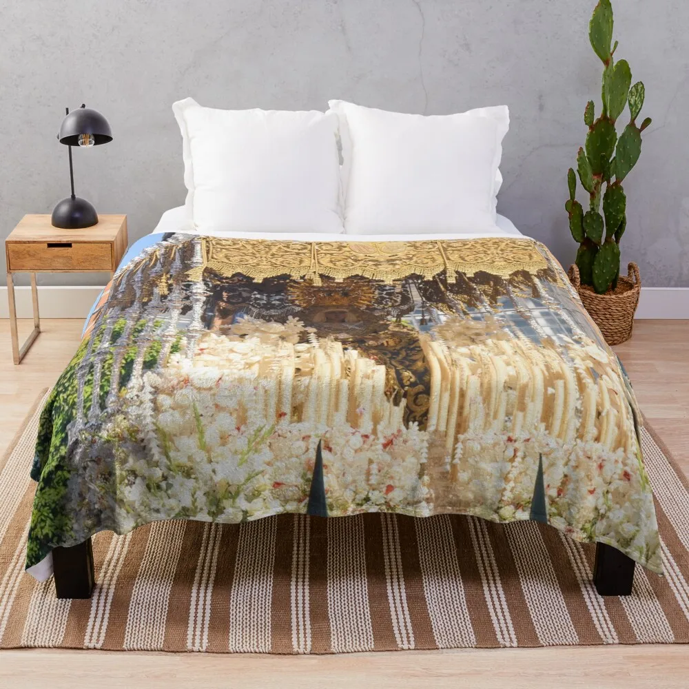 Esperanza de Triana, Sevilla, Semana Santa 2022 Throw Blanket Cute Plaid For Baby Heavy Blankets