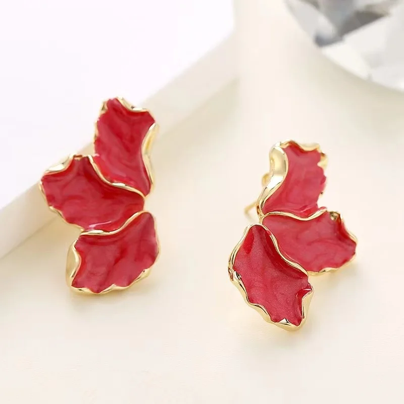 Gold Plated Earrings Fashion Delicate Irregular Back Heavy Design Cream Flower Earrings Family Gift
