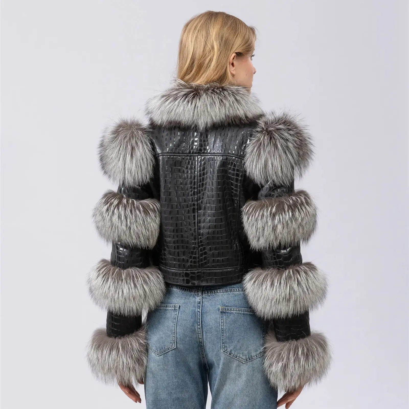 Рисунок 2 - Короткая куртка из натуральной овечьей кожи