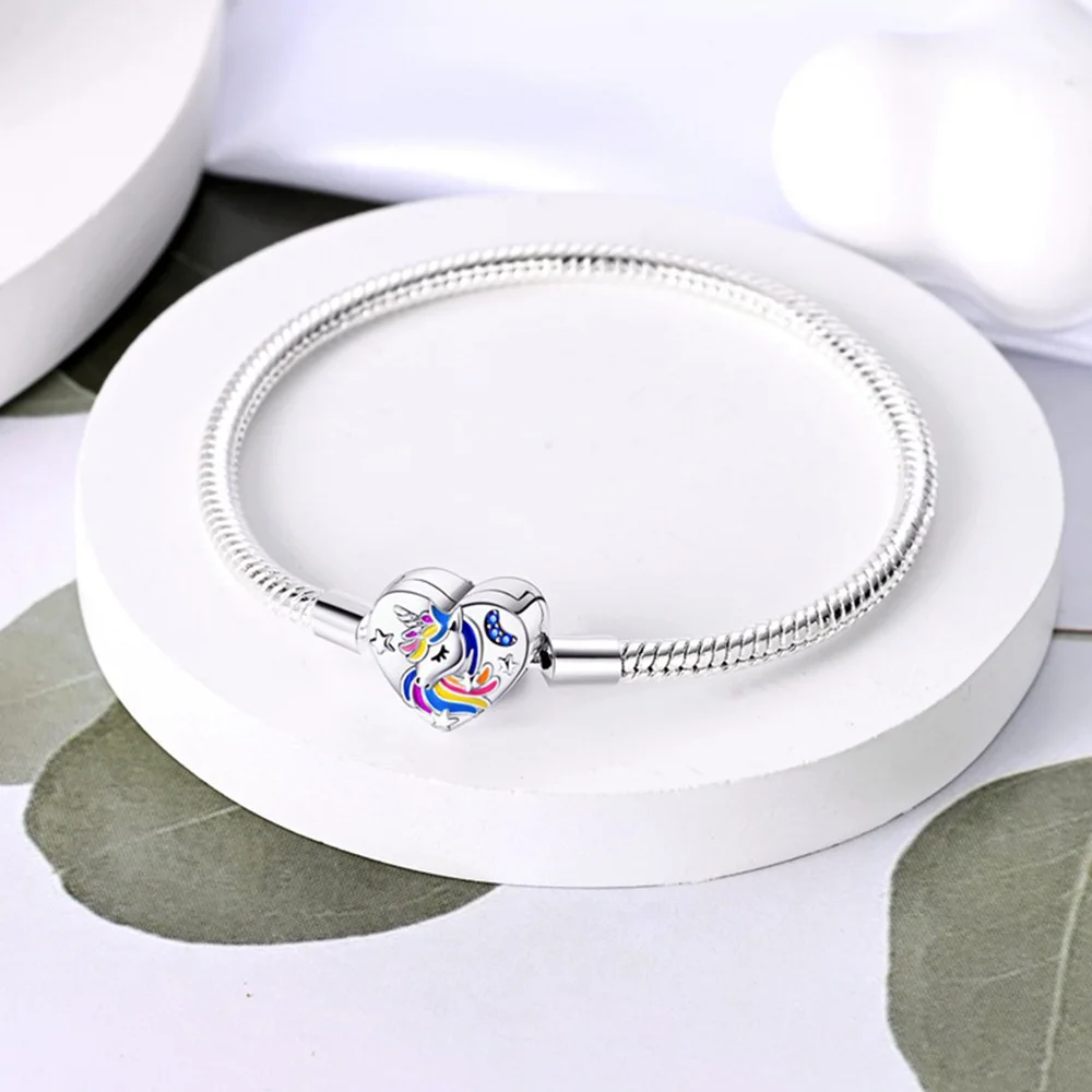 Bracelet at different angles