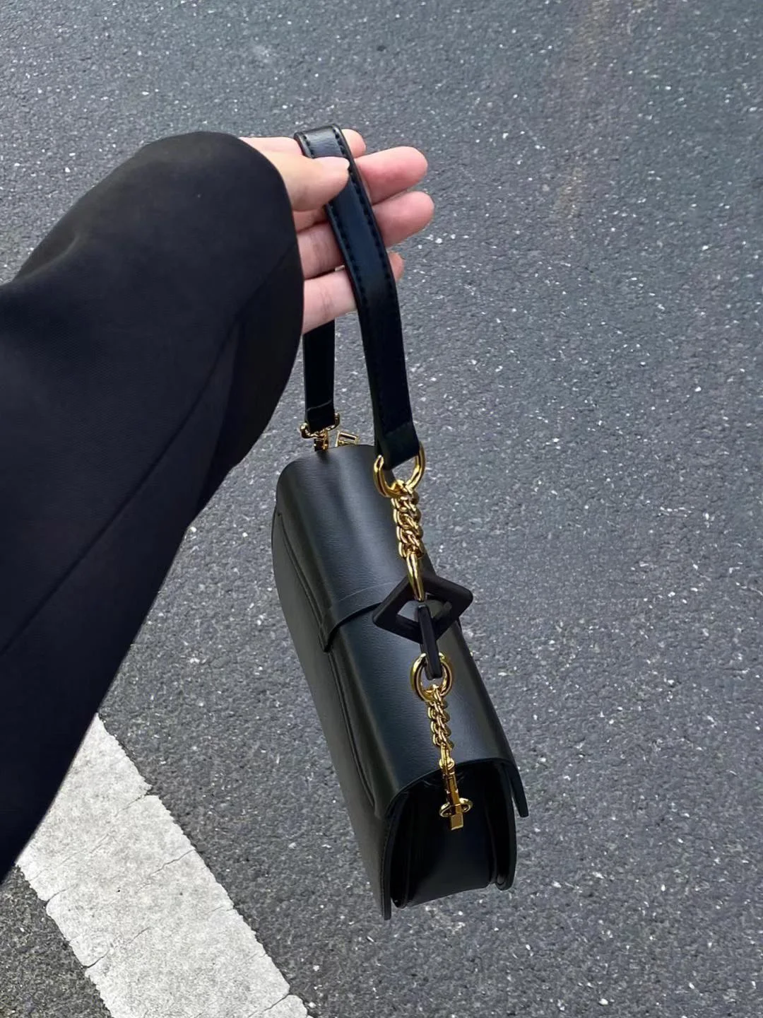 Elegante borsa a spalla da donna e versatile borsa a tracolla_voghion.com