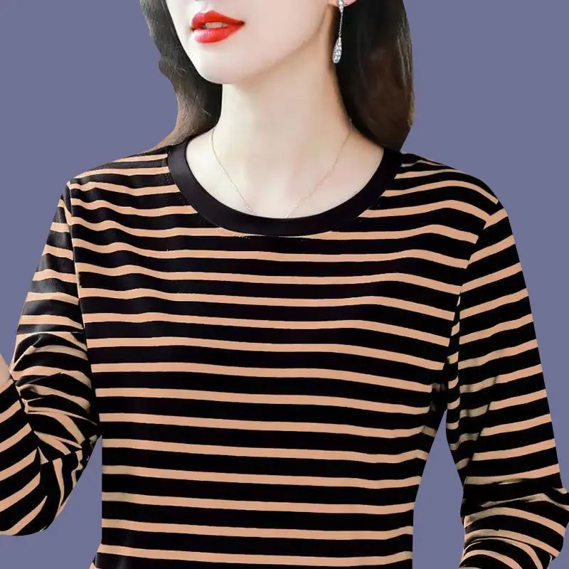 

2024 Spring Autumn Women New Round Neck Loose T Shirts Female Middle-aged Bottoming Tops Ladies Long Sleeve Striped T-shirt H363