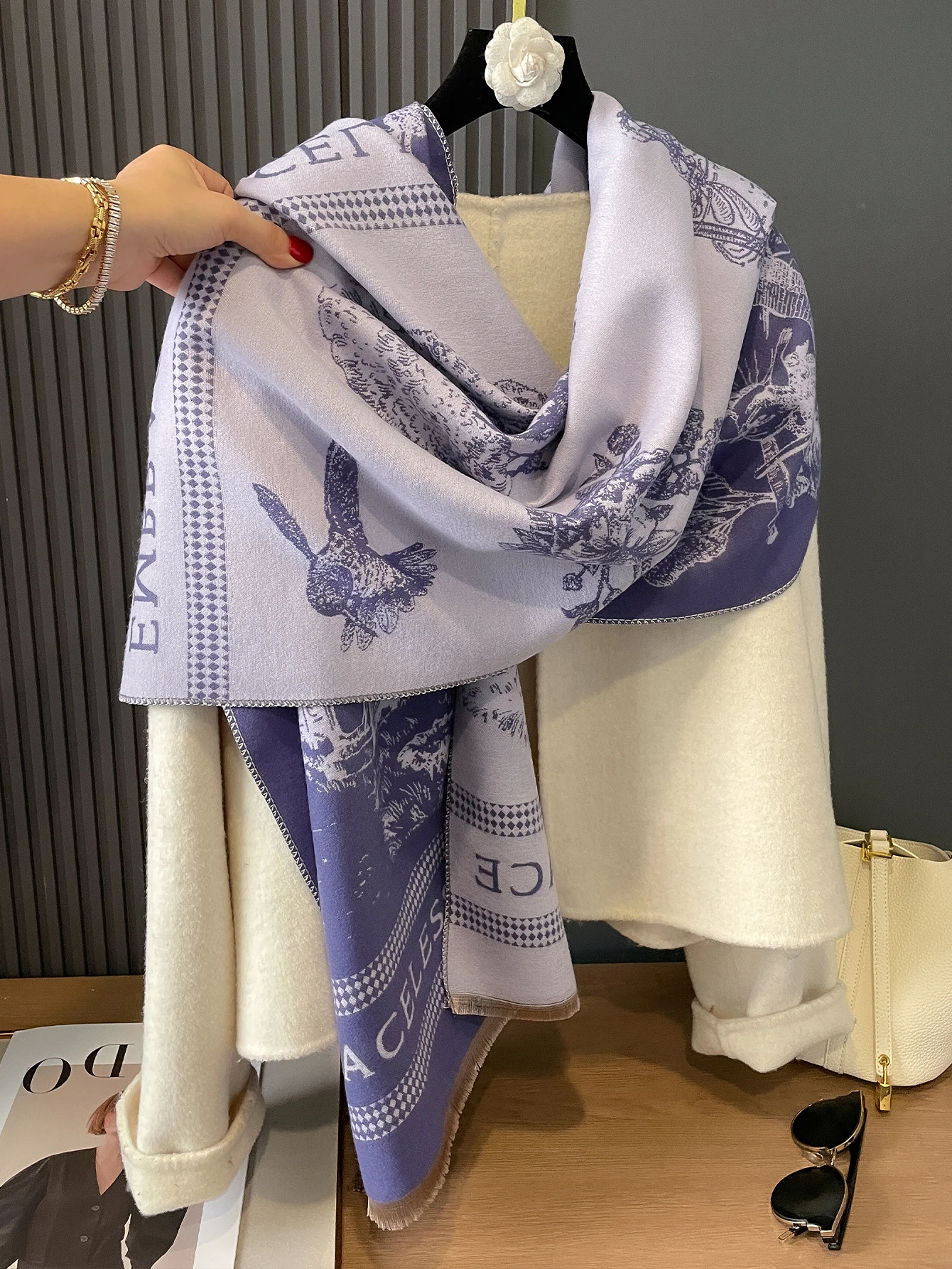 2024 Latest Design Winter Two-Sided Jacquard Cashmere Scarves High Quality Women Thicken Wrap Shawl Ladies Wool Pashmina Scarf
