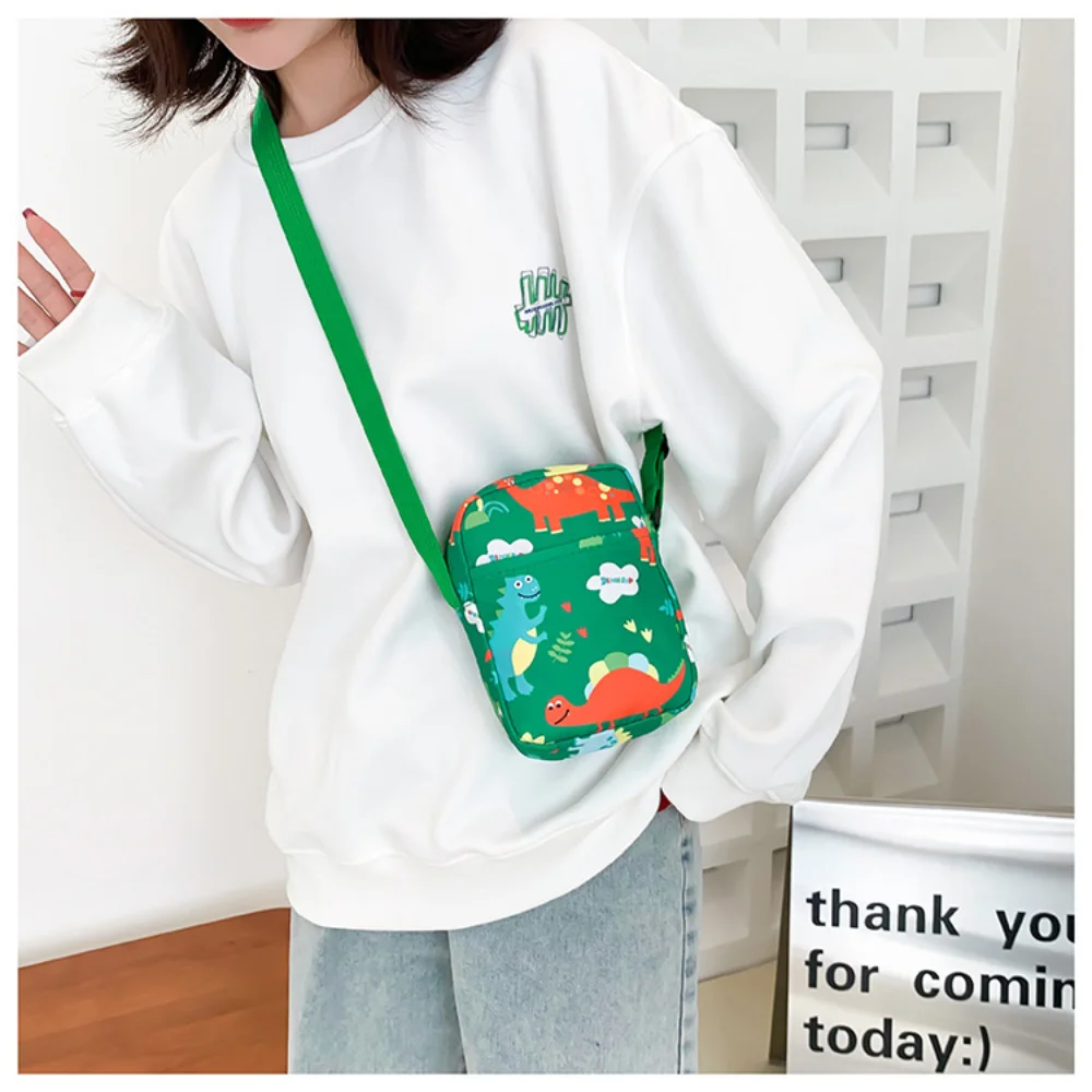 Cartoon Männer Frauen Dinosaurier Umhängetaschen Leinwand Tasche Make-up Tasche Telefon Tasche Kosmetik tasche Hüft tasche Brusttasche – Detail 4