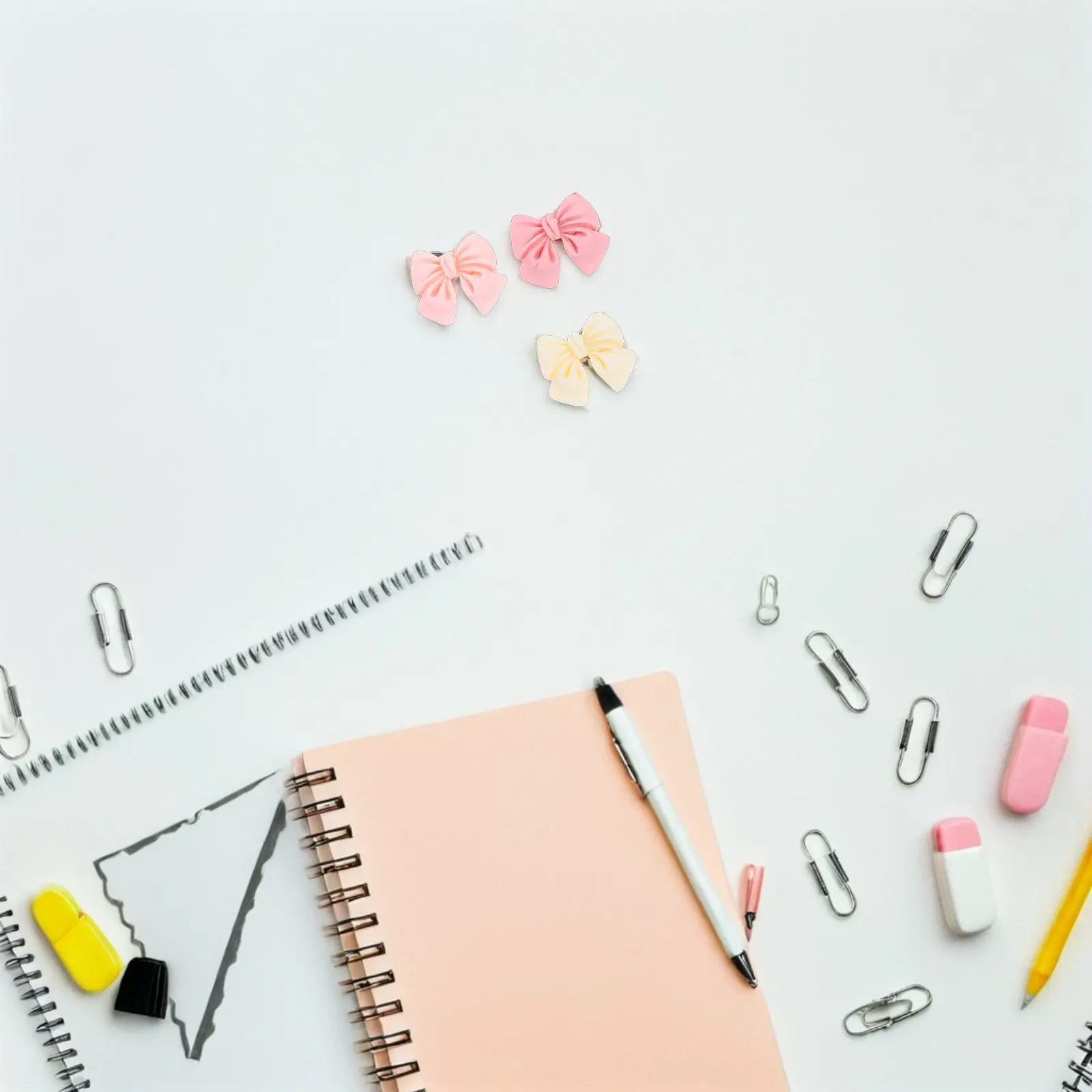 30Pcs 수지 활 모양 푸시 핀 기능적이고 세련된 장 사무용 핀, 가정, 학교, 벽 메모 핀, 사진 디스플레이, 코르크 보드용