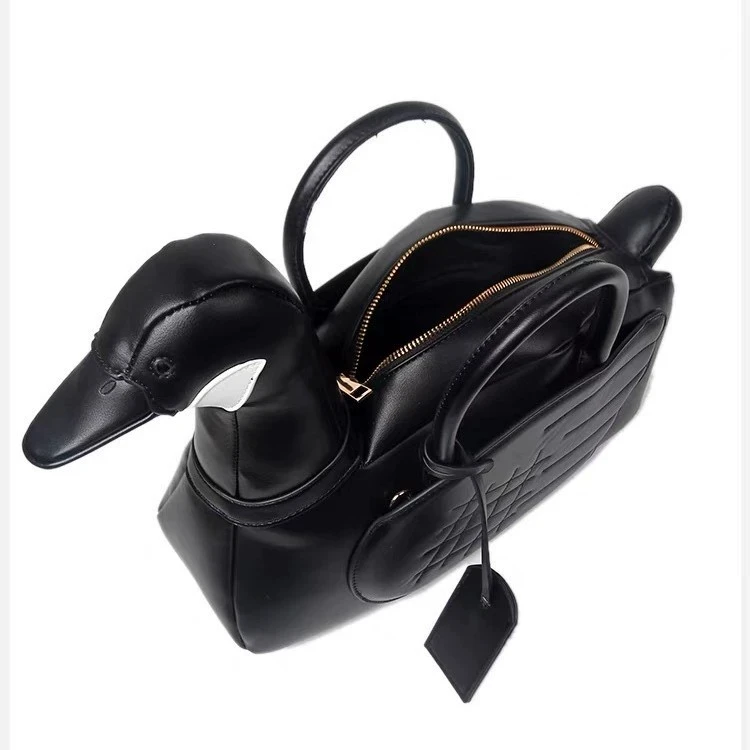 2025 New Cute Cartoon goose Shaped Handbag Ladies Creative 3D Personality Bag Fashionable Ladies Tote Bag