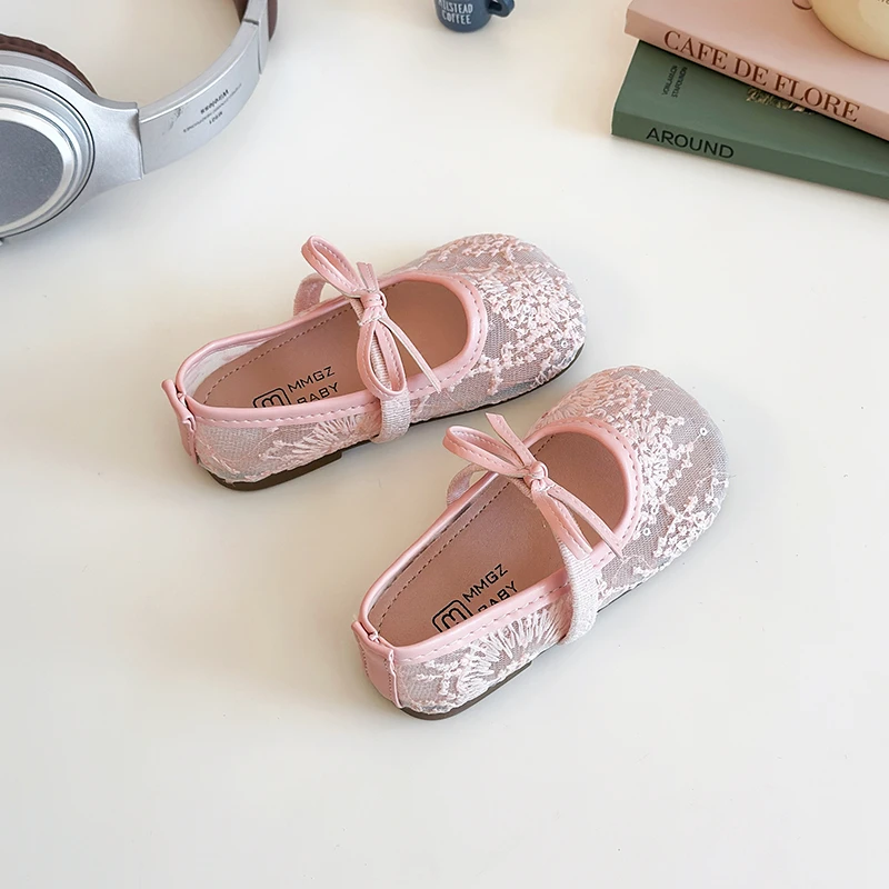 여름 소녀 신발 새로운 컴포트 소프트 솔리드 키즈 신발 통기성 미끄럼 방지 캐주얼 샌들 소프트 솔리드 플랫 절묘한 공주 신발