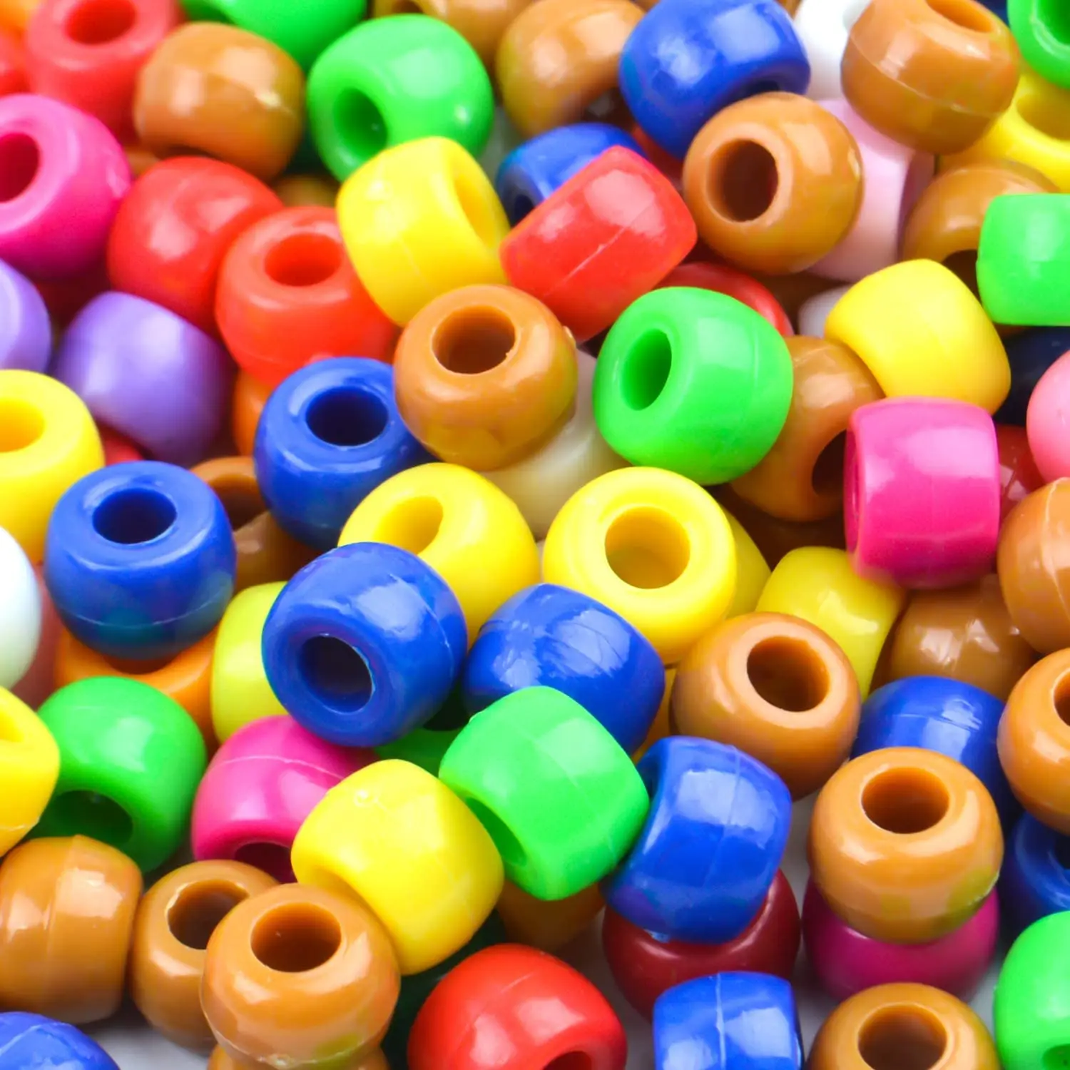 

300 Pieces Plastic Pony Beads Assorted Opaque Pony Beads Christmas Round Beads for Home Decoration Craft Personalized Jewelry