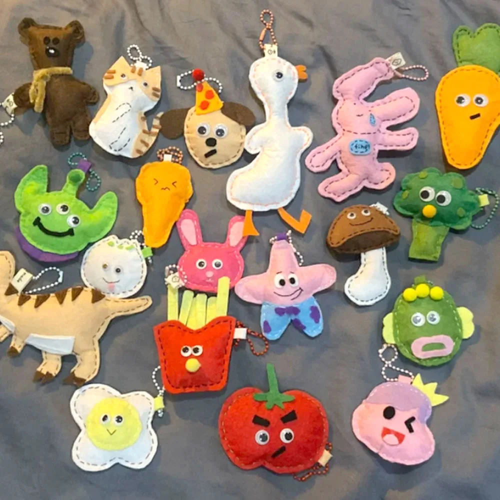 Lot De 40 Feuilles De Tissu En Feutre Rigide De 15 X 15 Cm - Couleurs