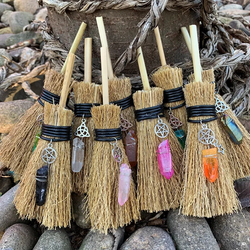 

Mini Witch Craft Reiki witches Broom For Car Hanging Pendant Home Decor Hot Sale Crystal Pentagram Wicca Witch Broom For Healing