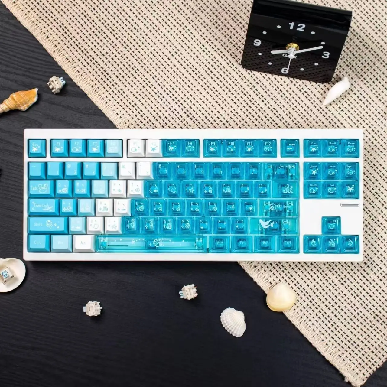 PBT + PC 오리지널 퍼플 라임 스노우 마운틴 스트로베리 하트비트 점진적 변화 파우더를 기계식 키캡을 통해 전달하는 풀세트