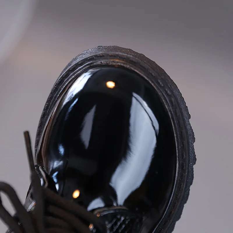 Zapatos de cuero de rendimiento para niños, estilo británico, a la moda, color negro, con cordones simples, para primavera y otoño, 2023
