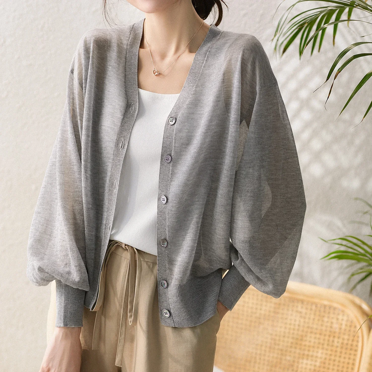 

Spring Summer Thin Sunscreen Knit Tops Women Casual Slim Short Cardigan Coats Korean Hollow Out V-neck Ice Silk Knitwear Jackets