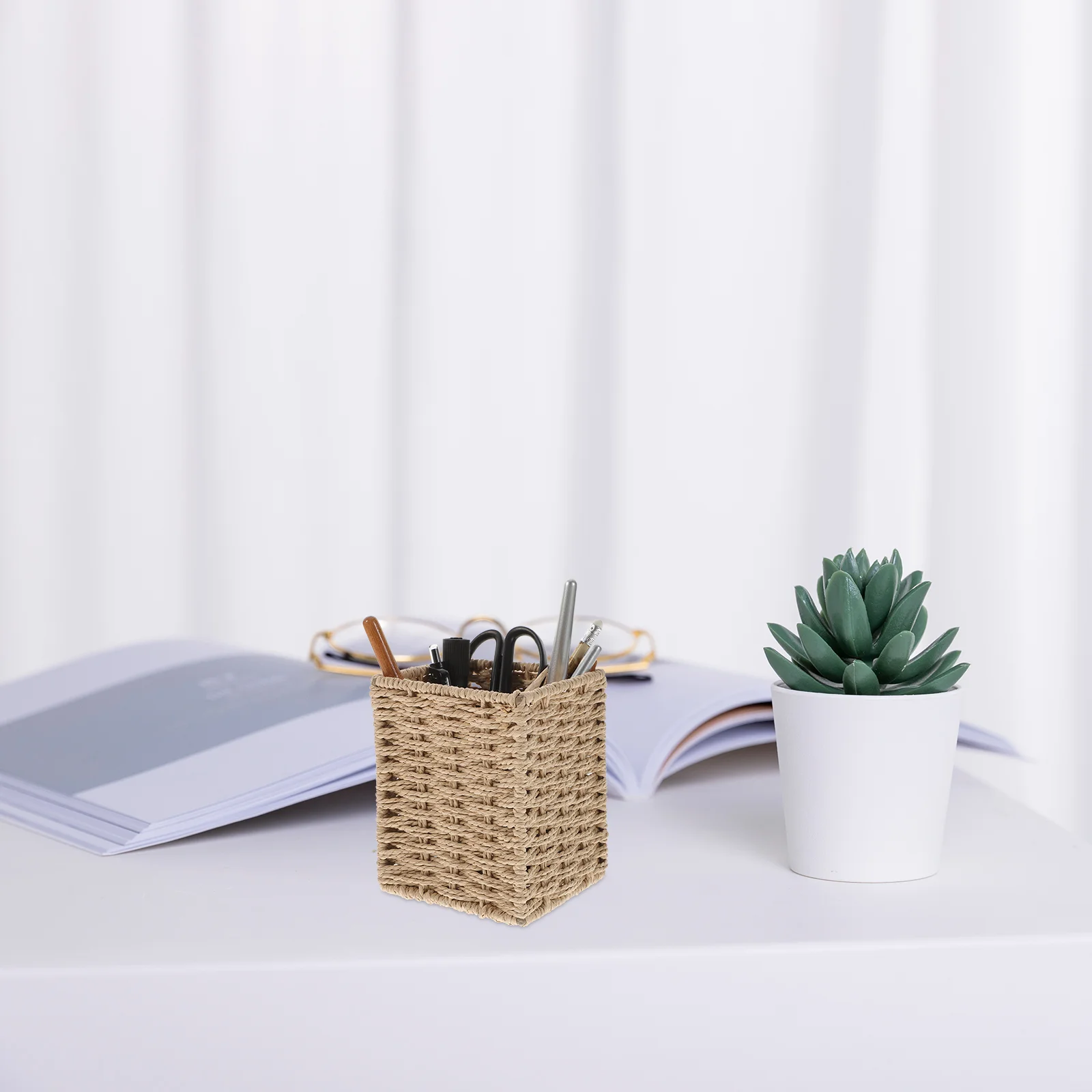 

1PC Hand-woven Storage Box Tea Table Sundries Basket Office Desktop Pen Holder