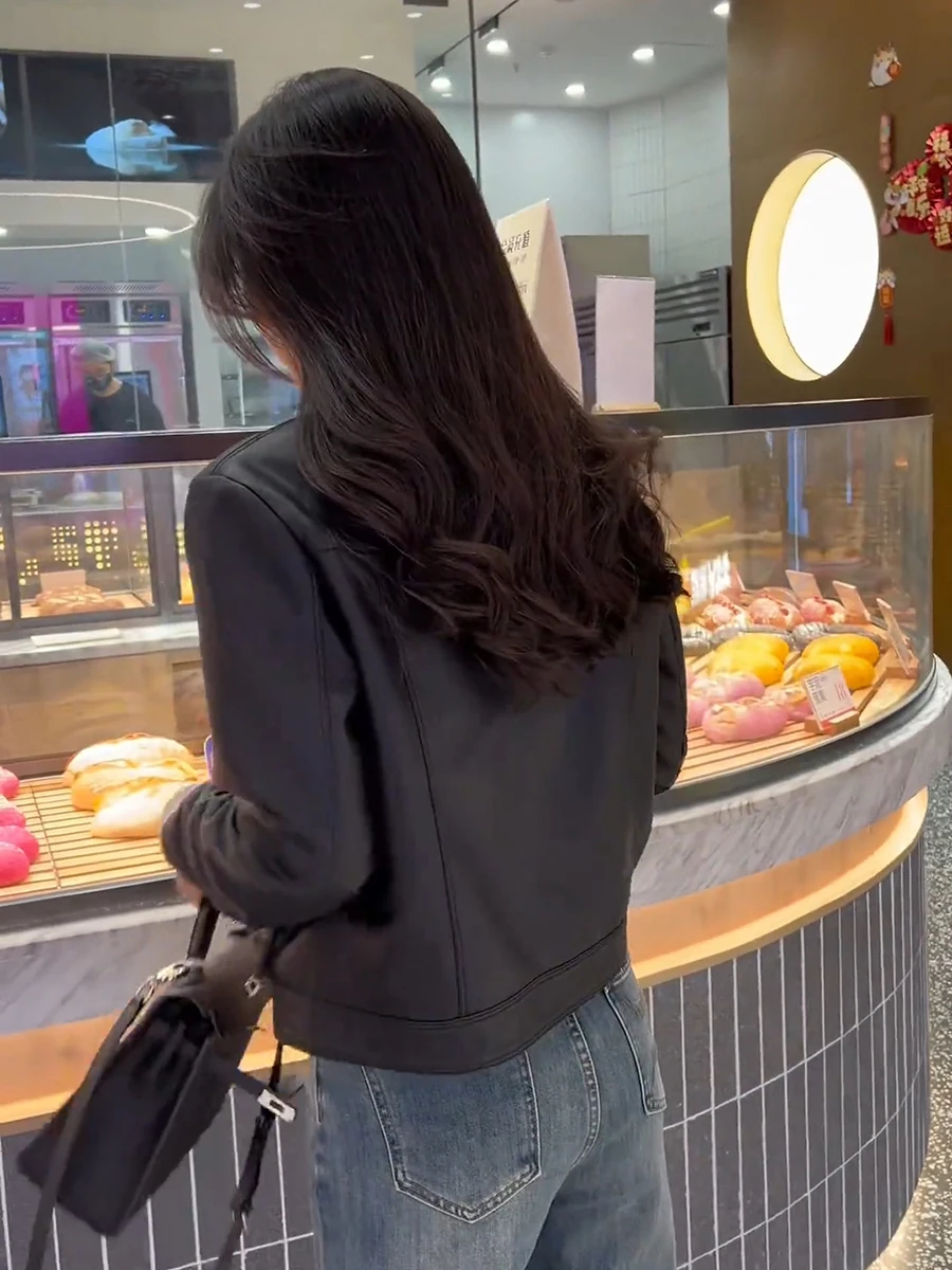 스탠드 칼라 가죽 자켓 여성 봄 가을 스타일 오토바이 의류 Pu 가죽 자켓 Slims Smooth Silhouette Cropped Top