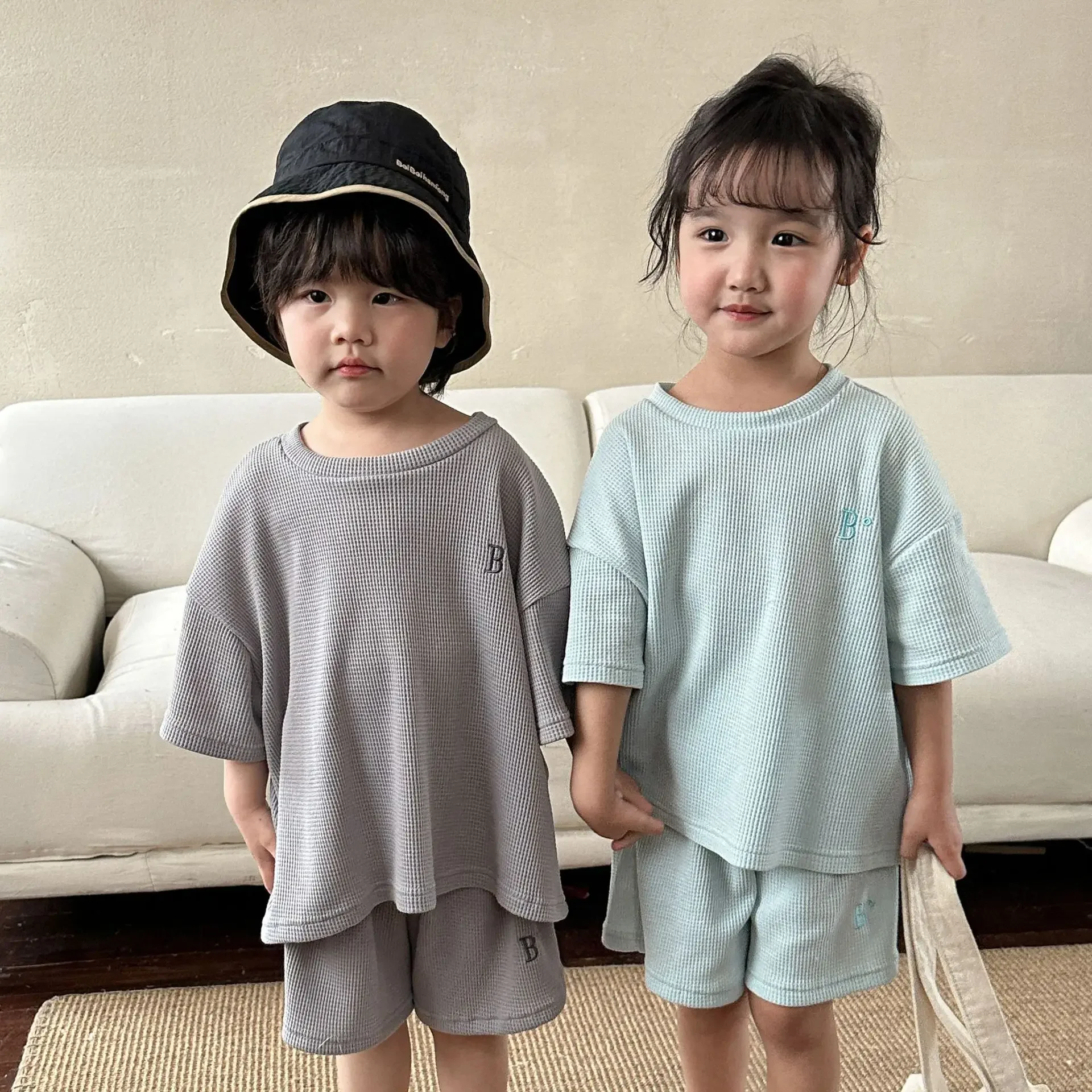 

Children Sports Outfits Suit Boy Girl Baby Waffle Letter Loose Short Sleeve Tops + Solid Shorts 2pcs Kid Cotton Casual Tees Set