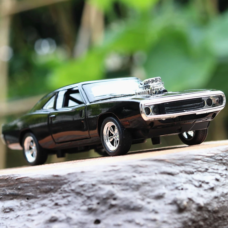 

1:32 Миниатюрная игрушка из сплава «Форсаж» Dodge Charger R/T, модель литая автомобиля, передающая звук, Женская коллекция, подарок для ребенка