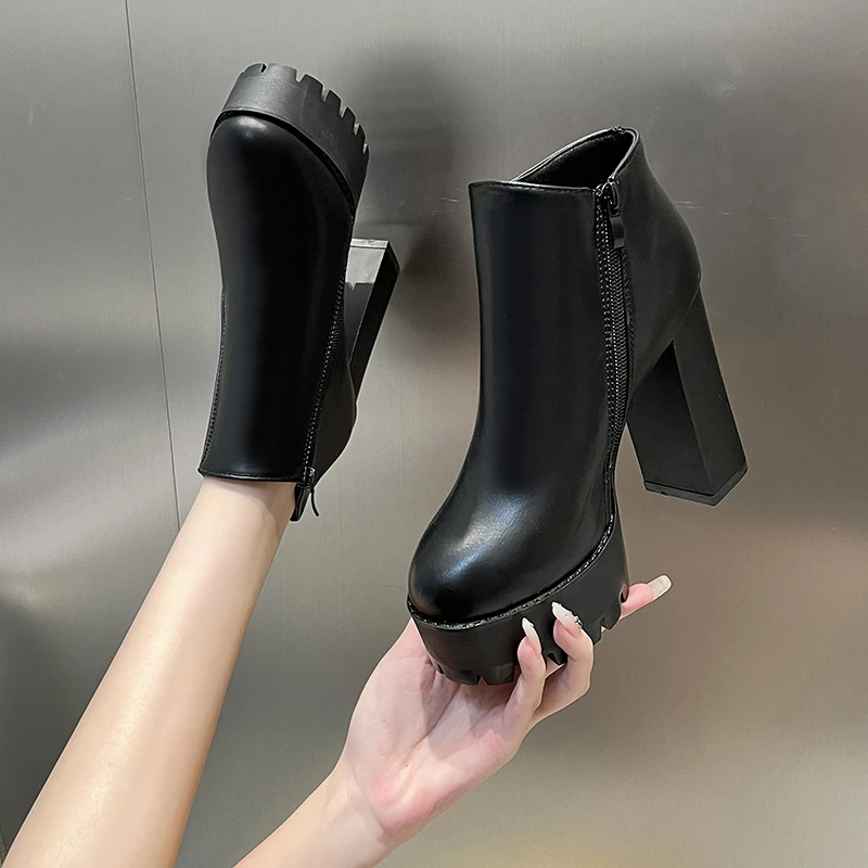 Zonxan Sexy Pointed-Toe Pumps Woman Boots Luxury Outdoor Shoes Red Bottom  Lipstick High Heels New Season Booty Style for Delicate Women Astribooty  Ankle Boot Sh - China Shoes and Women Casual Shoes