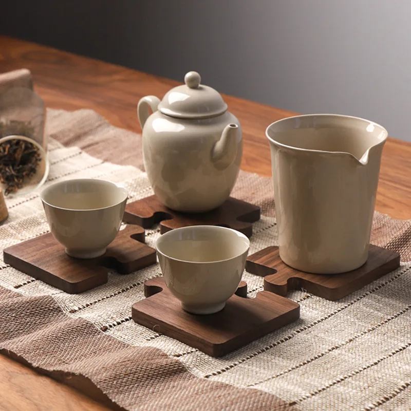 Walnut Wood Cup Coaster Heat-Resistant Pot Holder Trivets for Hot Dishes Drinks Home Dining Table Decor
