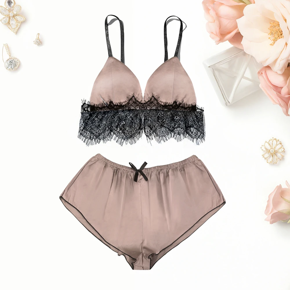 Polyester Lace Women's Summer Pajamas Set