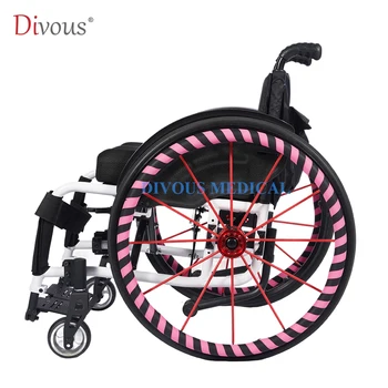 Una coppia di coperture per cerchi per sedie a rotelle slip-on Accessori per sedie a rotelle da 24 pollici Parti per sedie a rotelle sportive per il tempo libero resistenti all'usura