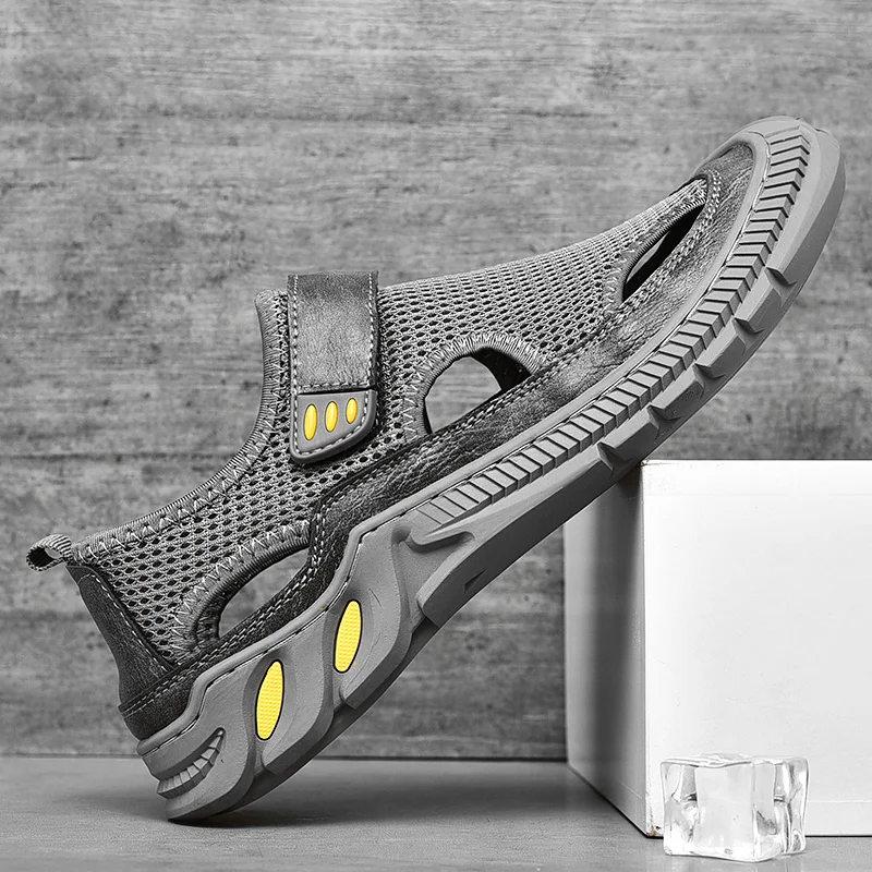 Mens Hiking Sandals Outdoor Sports Summer Shoes Low Heel Sliders Sandals Summer Men's Beach Shoes_voghion.com