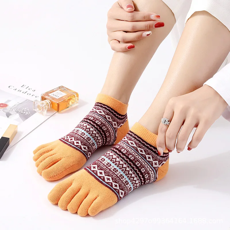 5 Pairs Bohemian Style Ankle Socks with Toes Woman Girls Short Harajuku Cotton Sock Colorful Invisible 5 Finger Socks Fashions