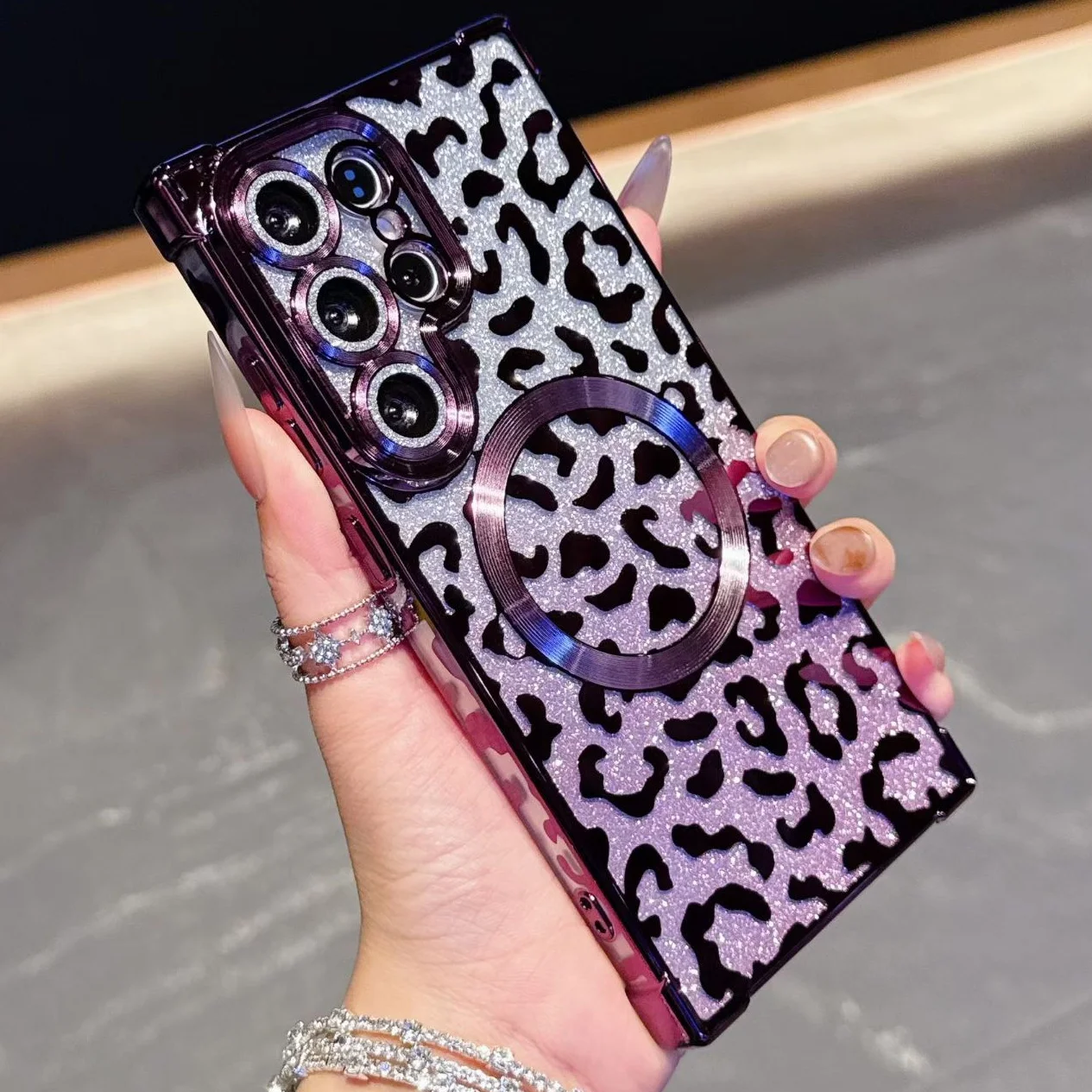 Luxury Leopard Pattern Gradient Glitter Plating Case with Magnetic Closure