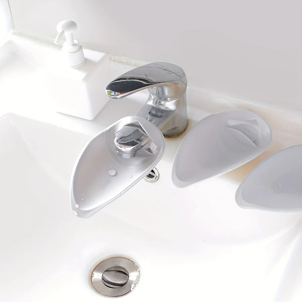 Silicone Faucet Extender for Kitchen and Bathroom
