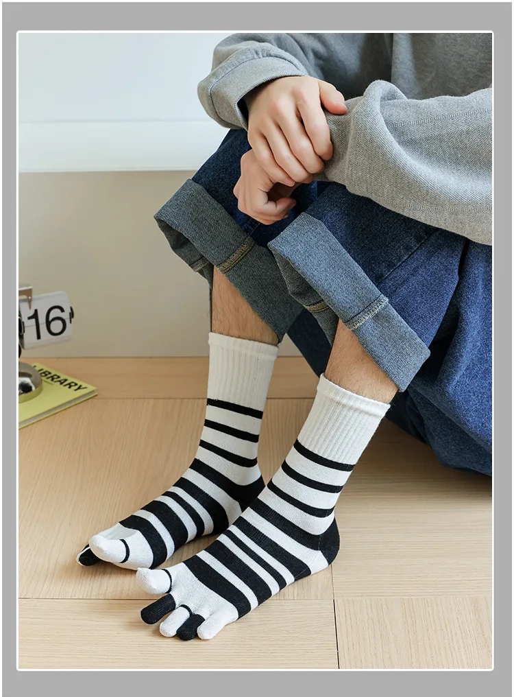 1 Paar Herren-5-Finger-Socken aus Baumwolle, klassisch, schwarz, weiß gestreift, Zebra-Zehen-Sportsocken, geruchshemmend, schweißableitend, fünf Zehenpartie, geteilte Zehenpartie – Detail 5