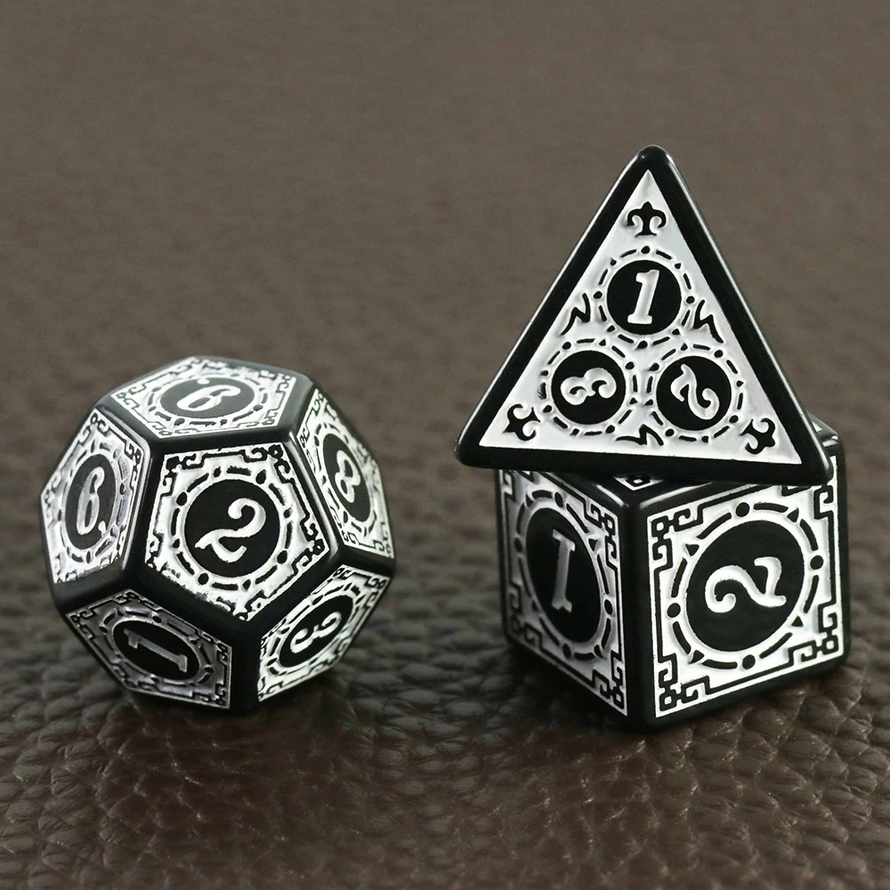Dungeons & Dragons Dice Set 7-Piece With Bag - Black & Yellow Polyhedral Dice For RPG, DND, Pathfinder Tabletop Games